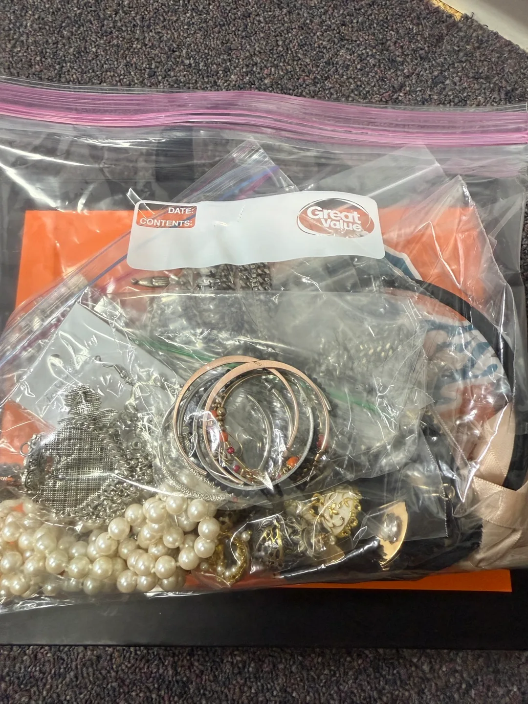 Mixed Costume Jewelry Lot thumbnail