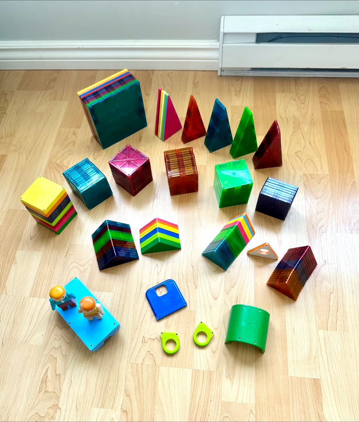 Magna-Tiles - 180 pieces + Ikea storage stool thumbnail