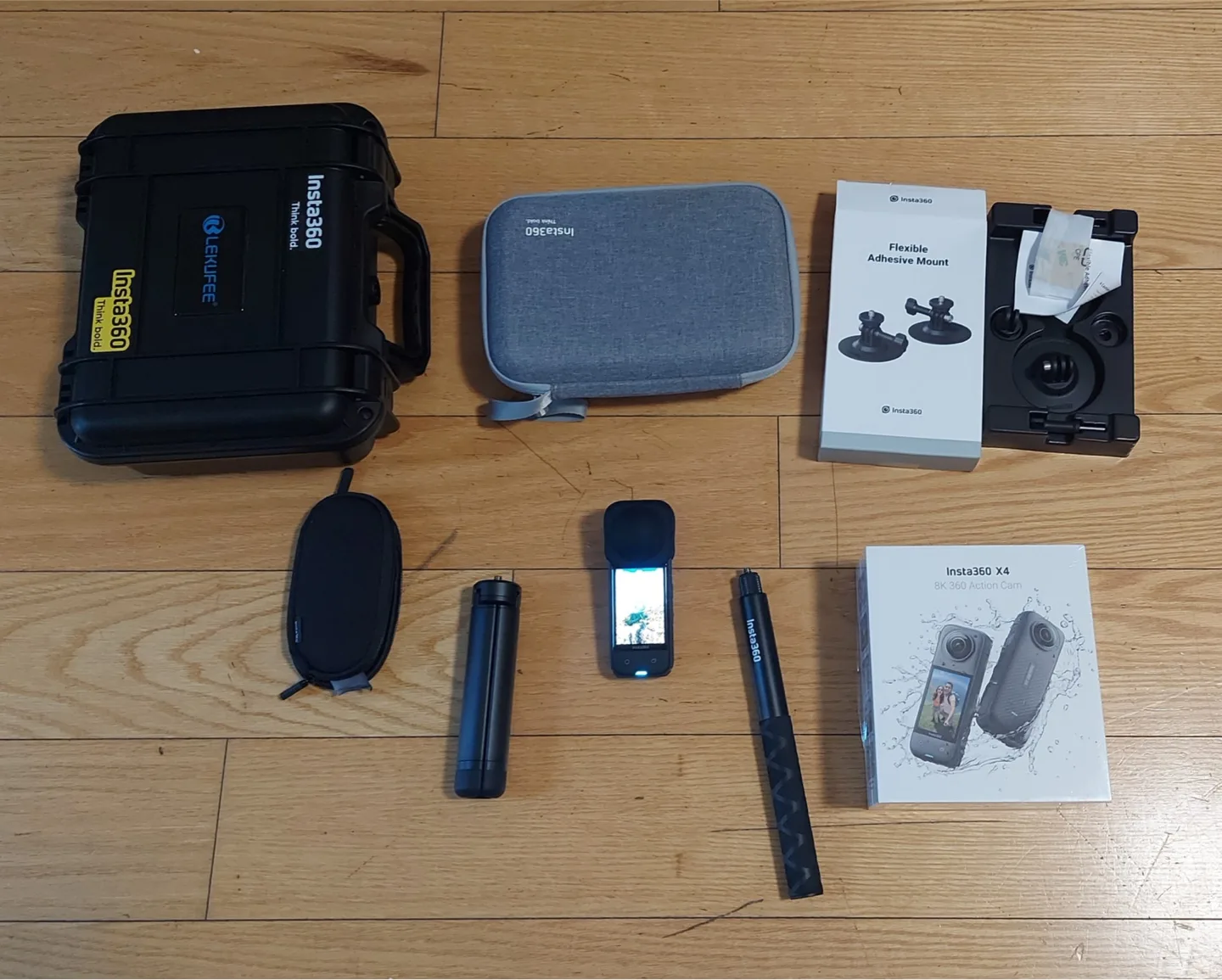 Insta360 X4 Virtual Tour Bundle + Accessories thumbnail