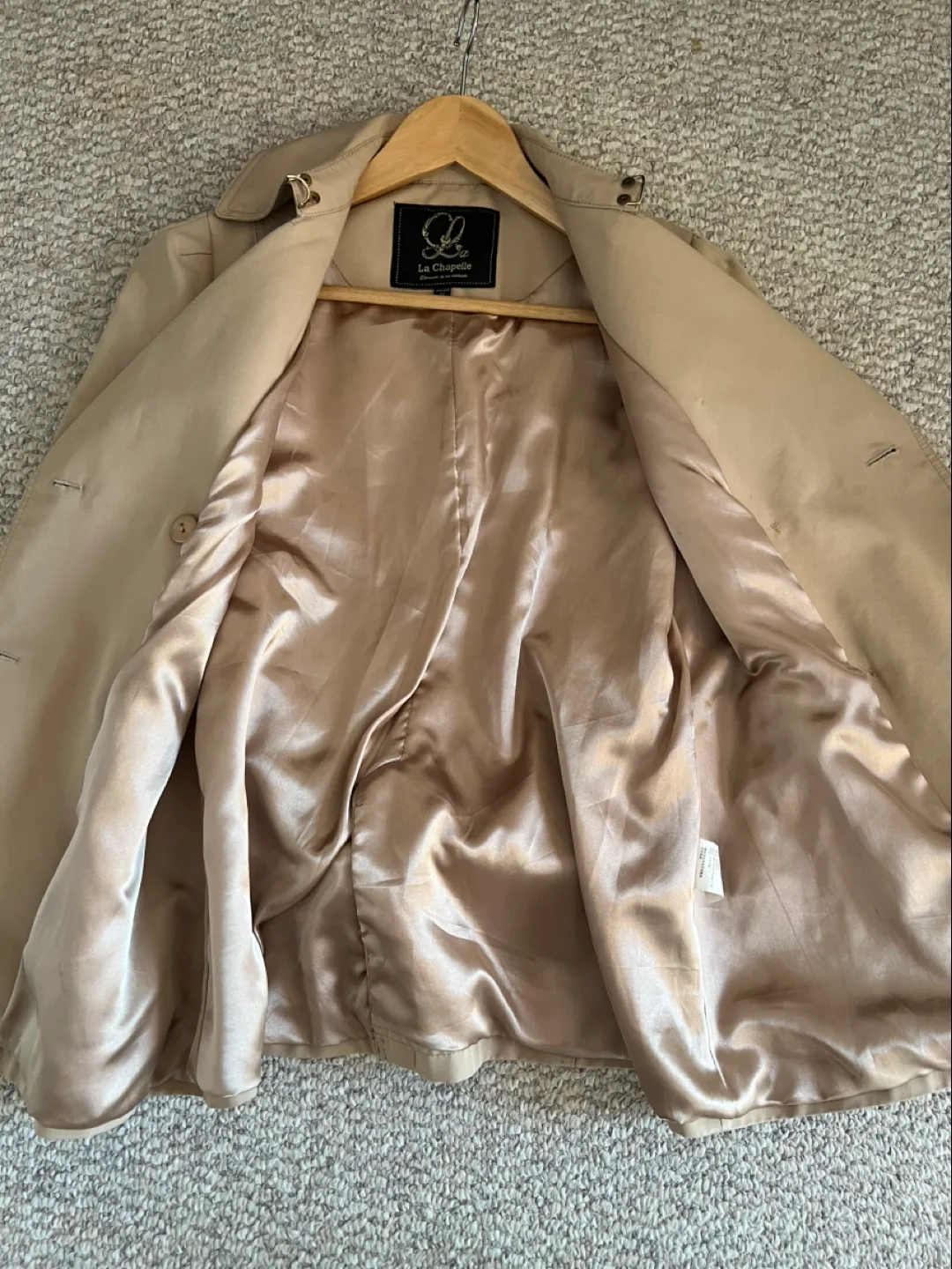 Women Short Trench Coat - Beige image indicator(3)