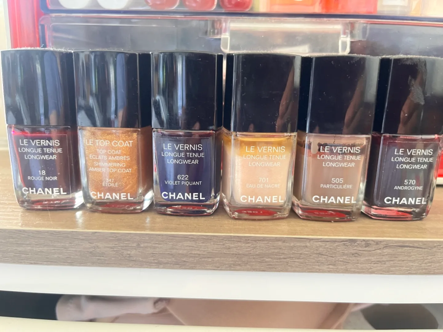 Chanel Le Vernis Longue Tenue Nail Polish thumbnail