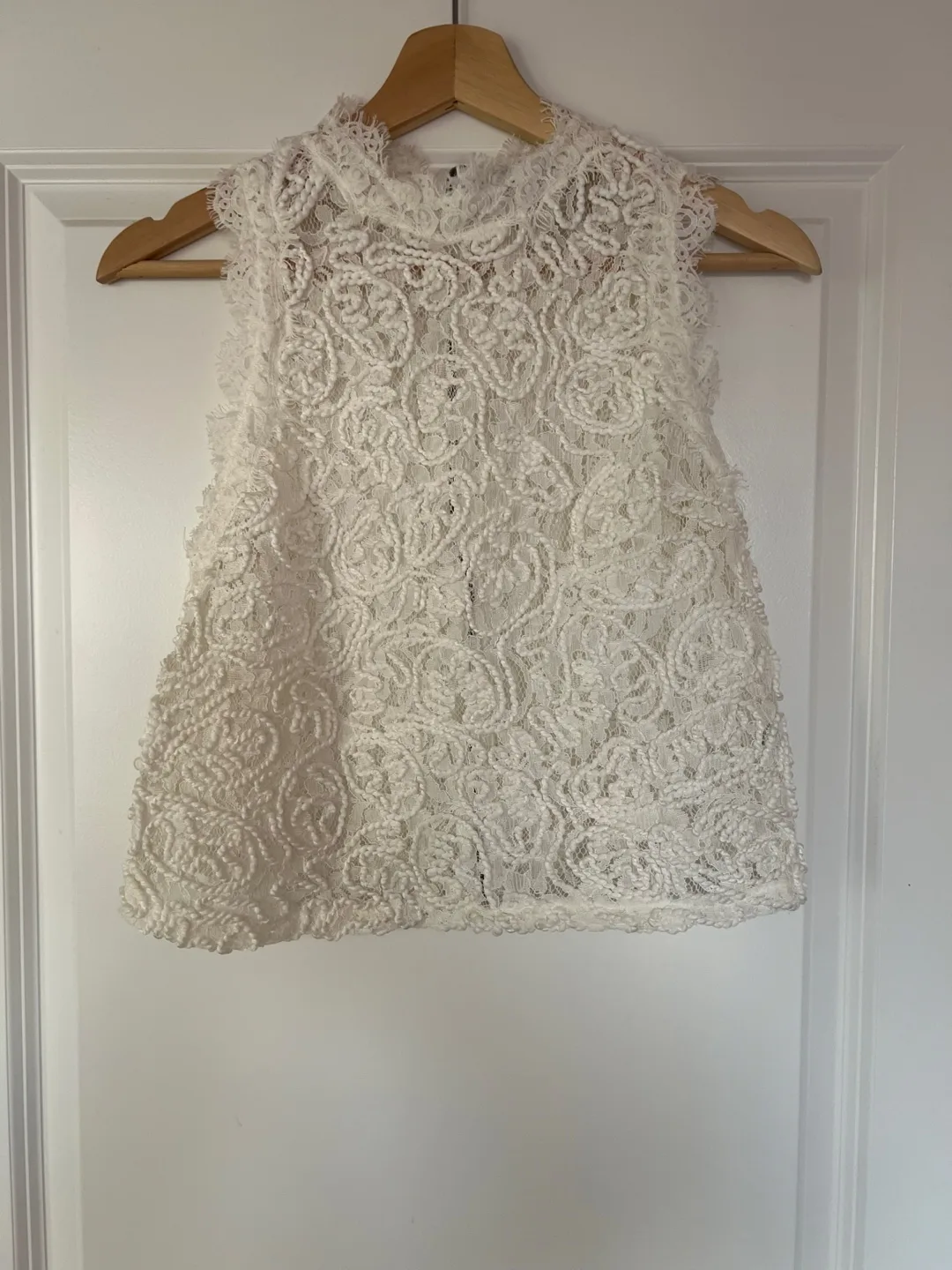Zara Trafaluc Lace Top - Size M thumbnail