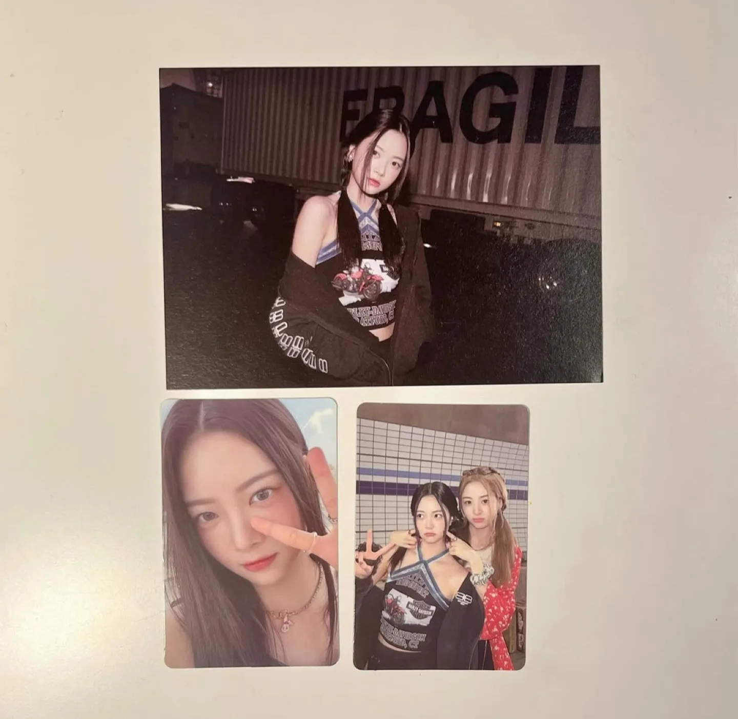 LE SSERAFIM Antifragile Kpop Album Emerald image indicator(3)