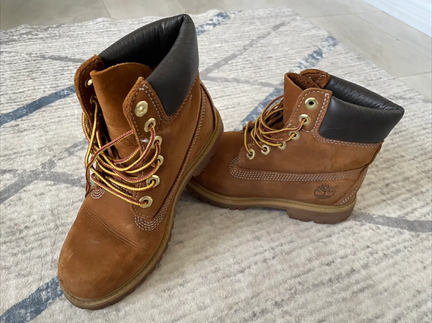Timberland Brown Leather Boots image indicator(2)