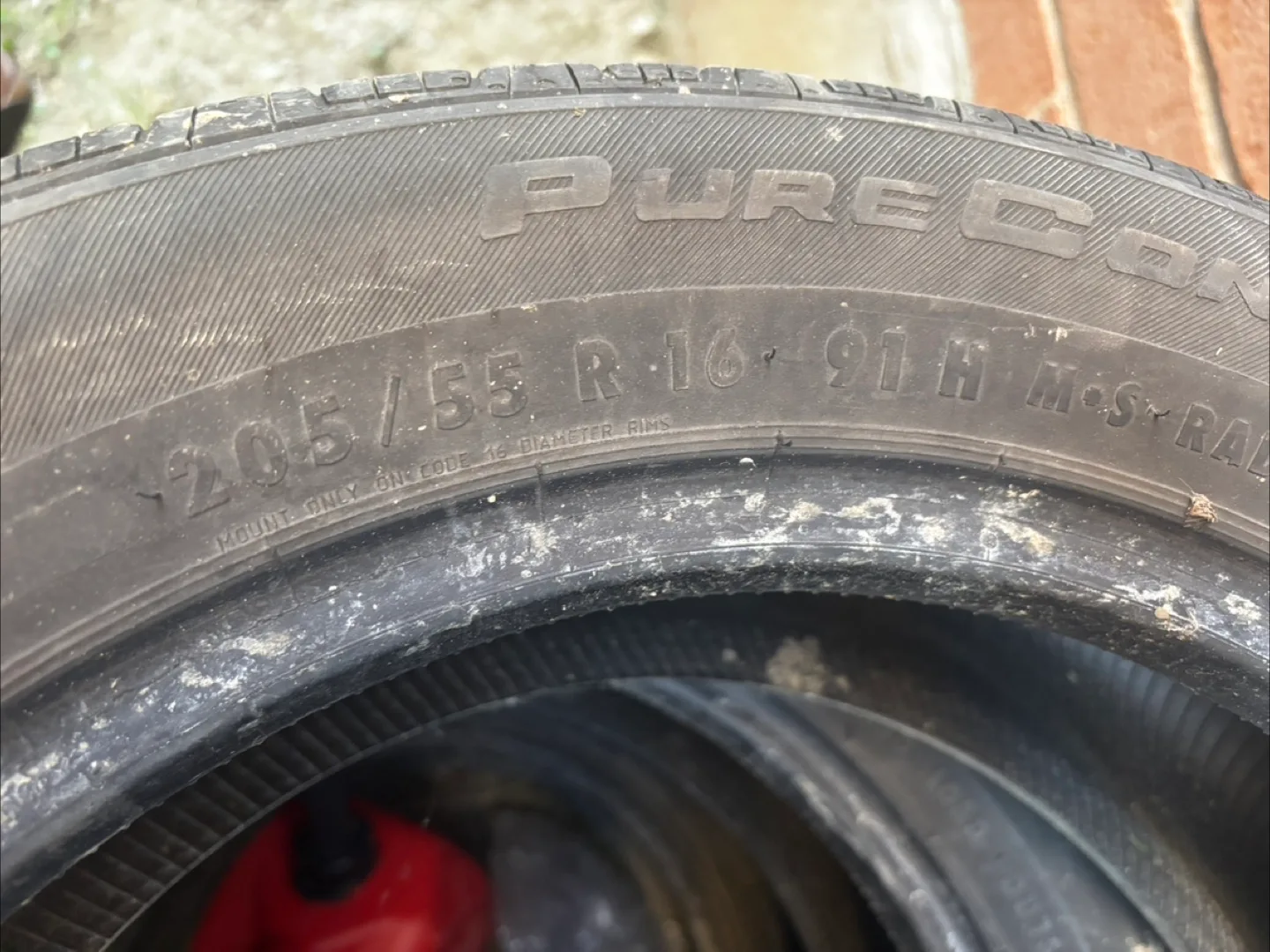 Continental Grand Prix 225/50R16 & 205/55R16 Tires thumbnail