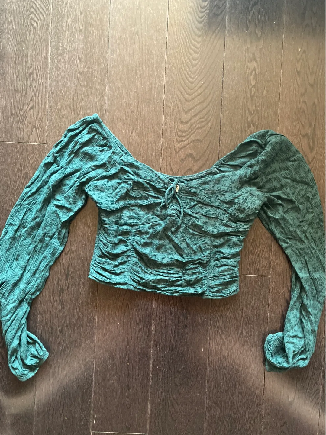 Hollister Green Long Sleeve Crop Top - Size M thumbnail
