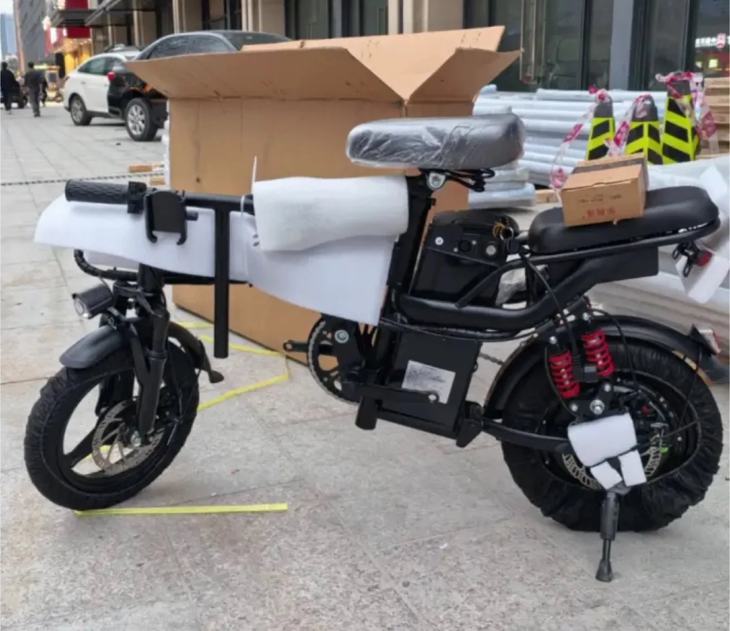 Fashion E-Bike - Black image indicator(2)