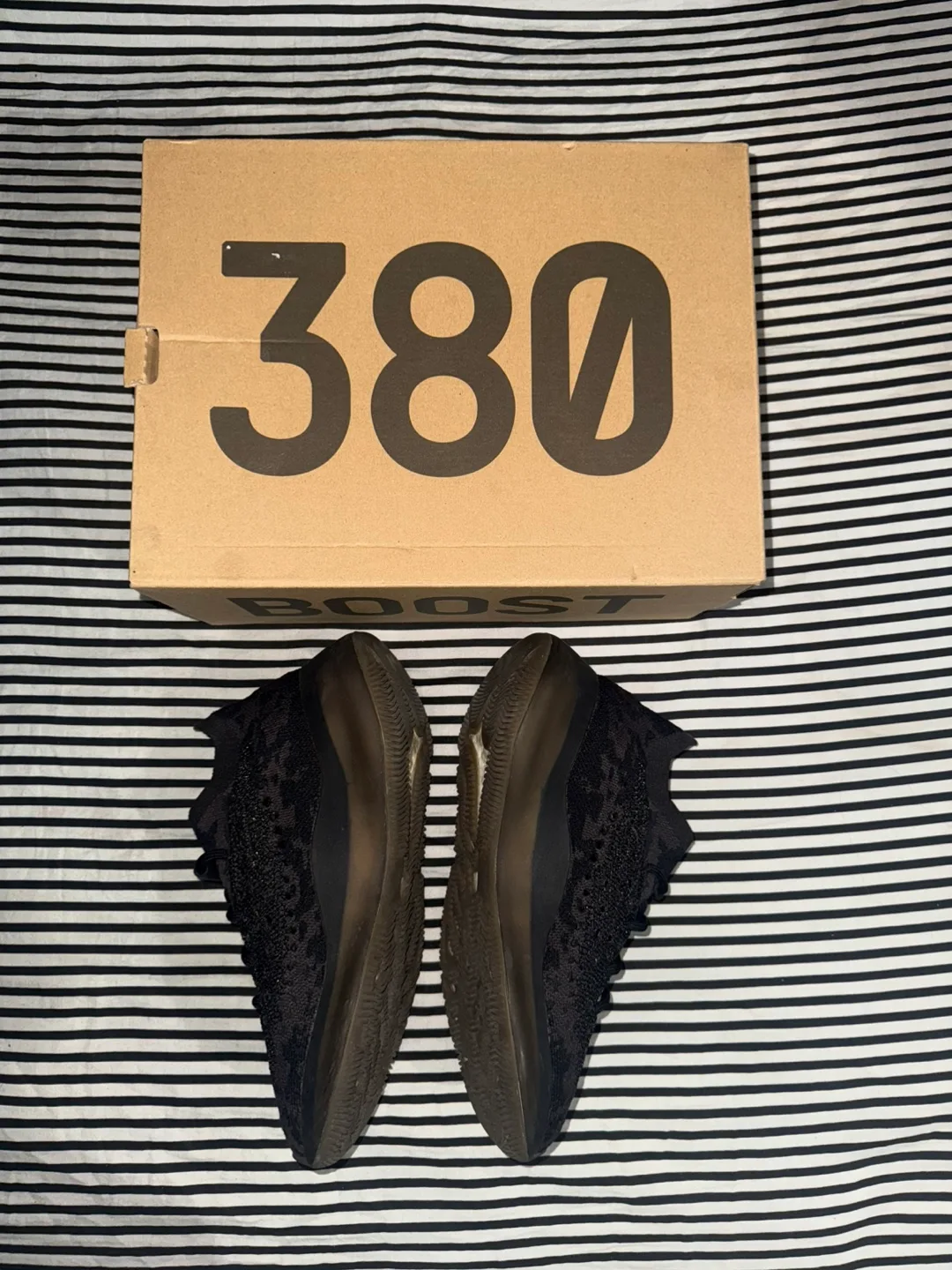 Adidas Yeezy Boost 380 Onyx US 7 image indicator(5)
