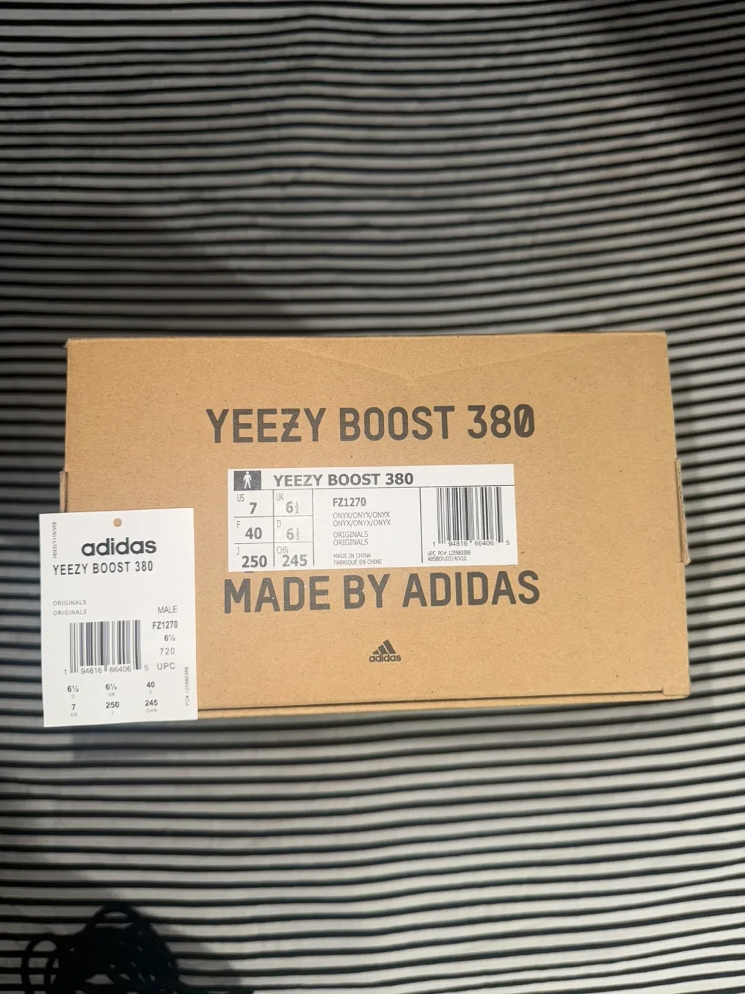 Adidas Yeezy Boost 380 Onyx US 7 image indicator(2)