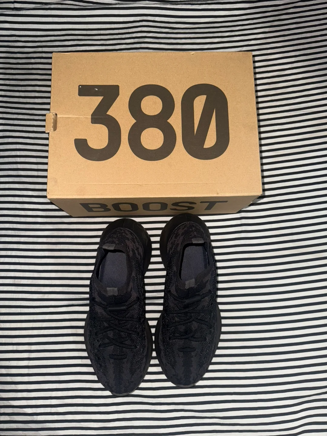 Adidas Yeezy Boost 380 Onyx US 7 image indicator(4)