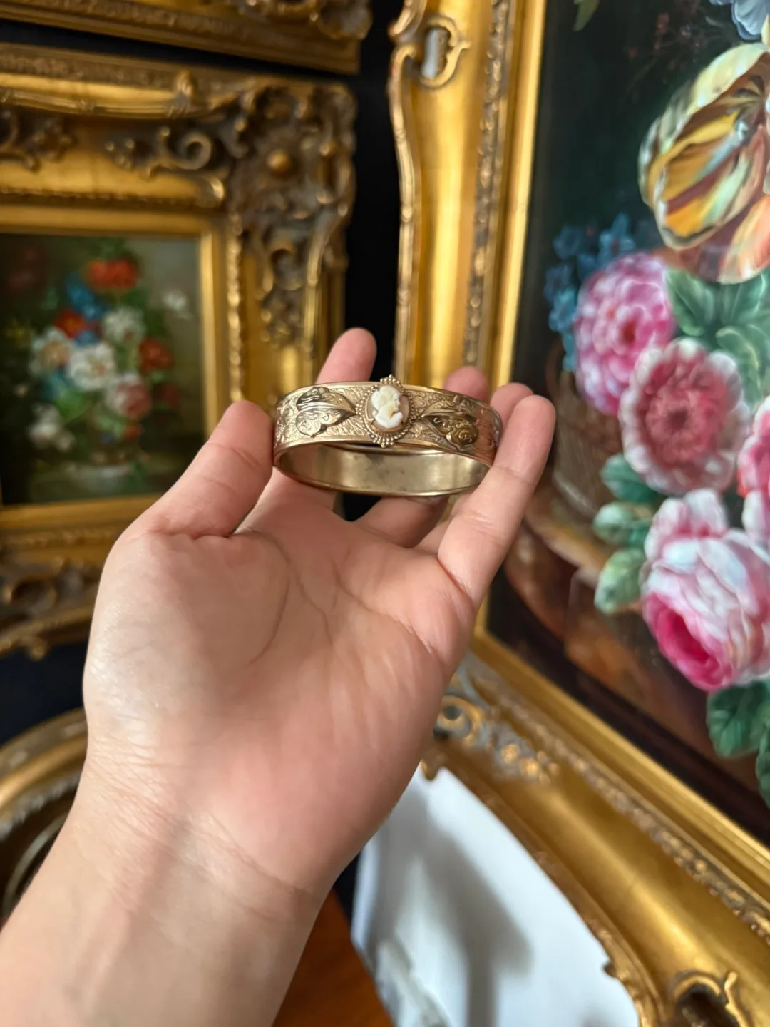 Vintage Gold Tone Cameo Bangle Bracelet thumbnail