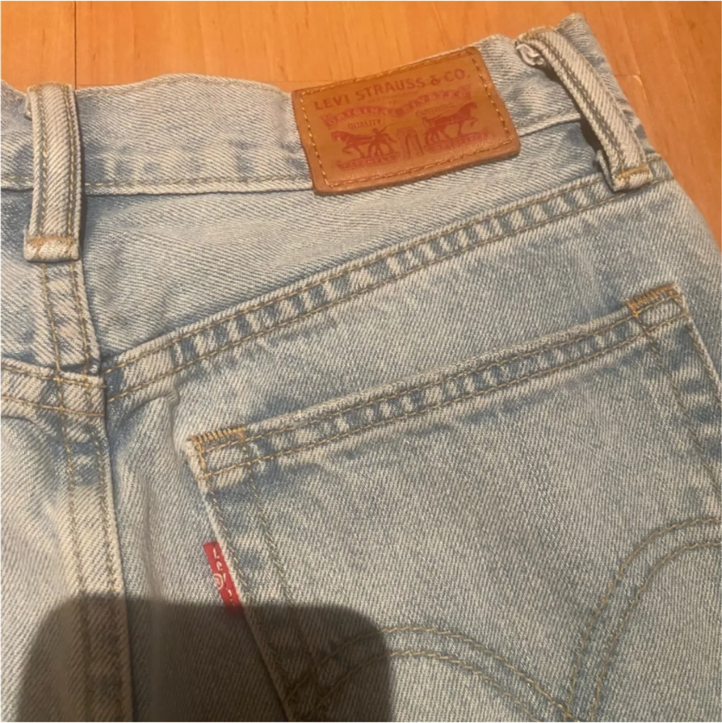 Levi’s denim mini skirt size 24 image indicator(5)