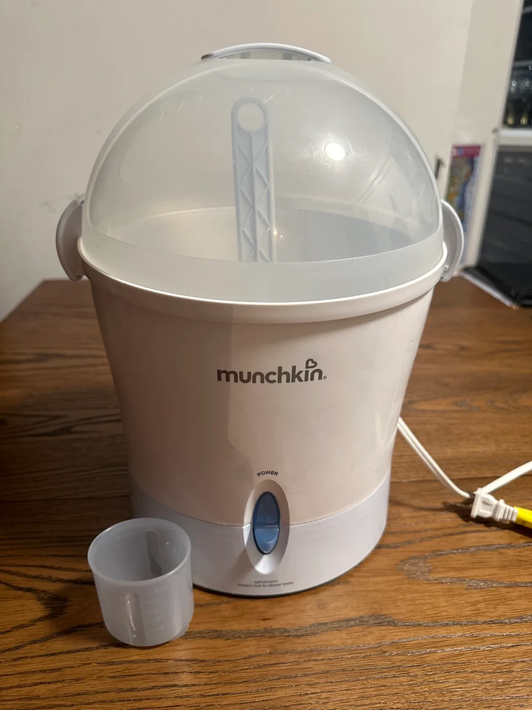 Munchkin Bottle Sterilizer thumbnail