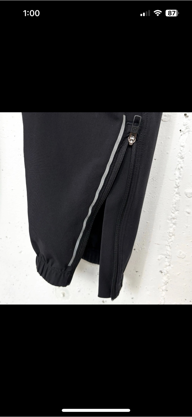 Lululemon Black surge joggers first luxtreme edition - photo 2