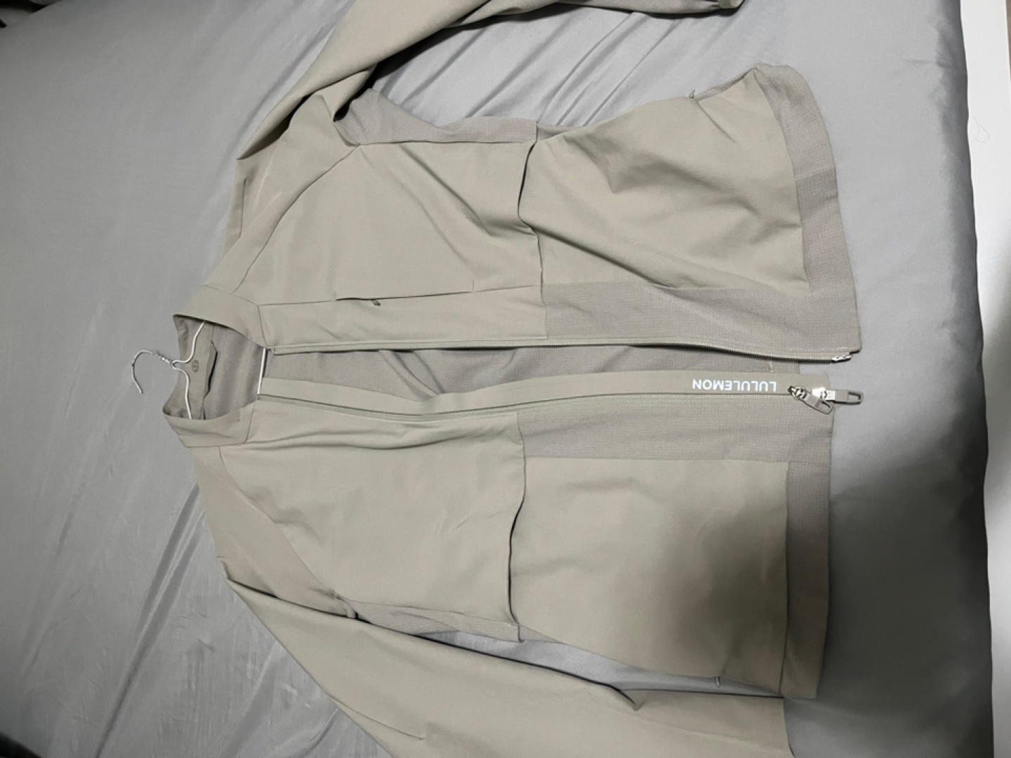 Lululemon warp light bomber Jacket