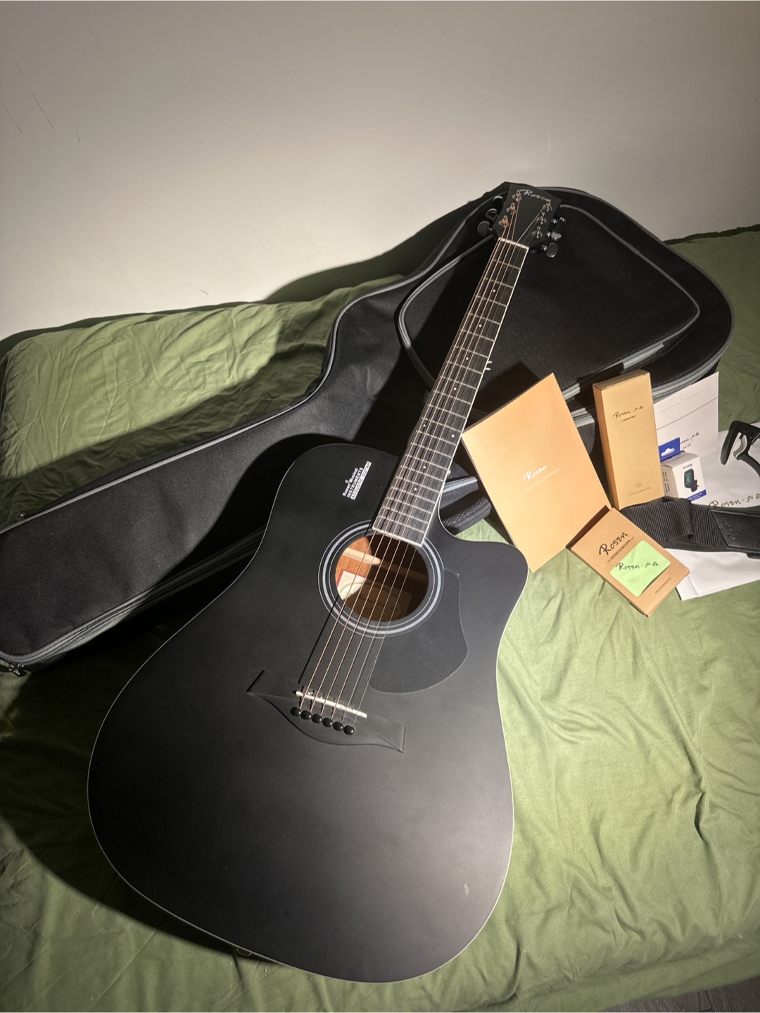 Rosen Acoustic Guitar