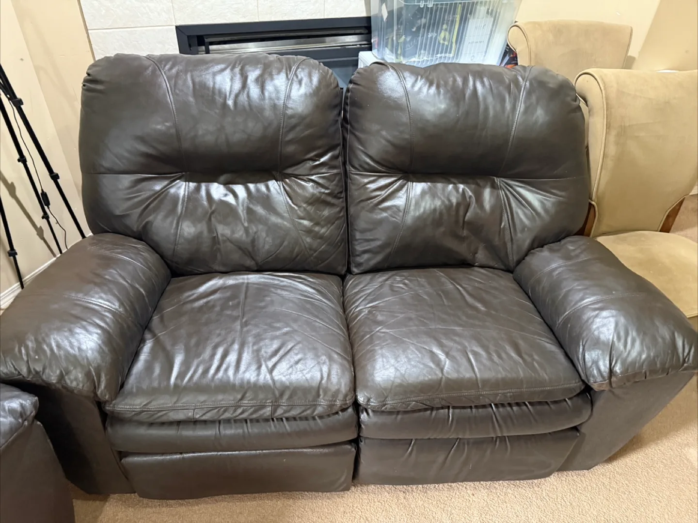 Assorted Used Furniture thumbnail