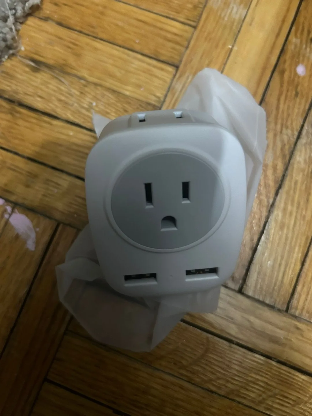 Universal Travel Adapter with USB Ports thumbnail