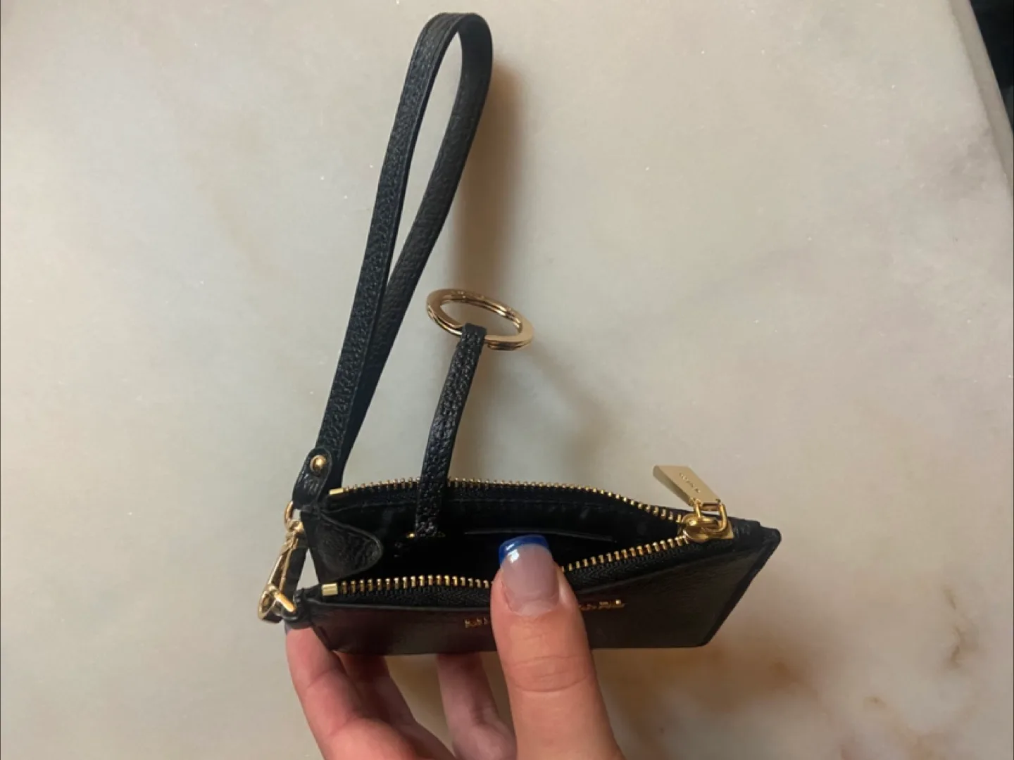 Real small black Michael Kors coin purse image indicator(4)