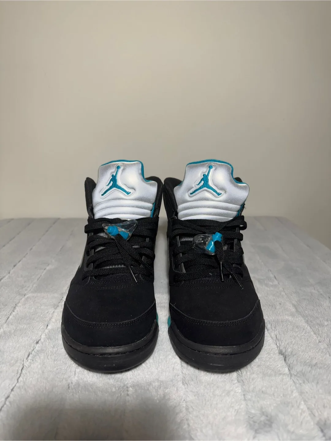 Air Jordan 5 Retro “Aqua” – Size 11 – Excellent Condition thumbnail