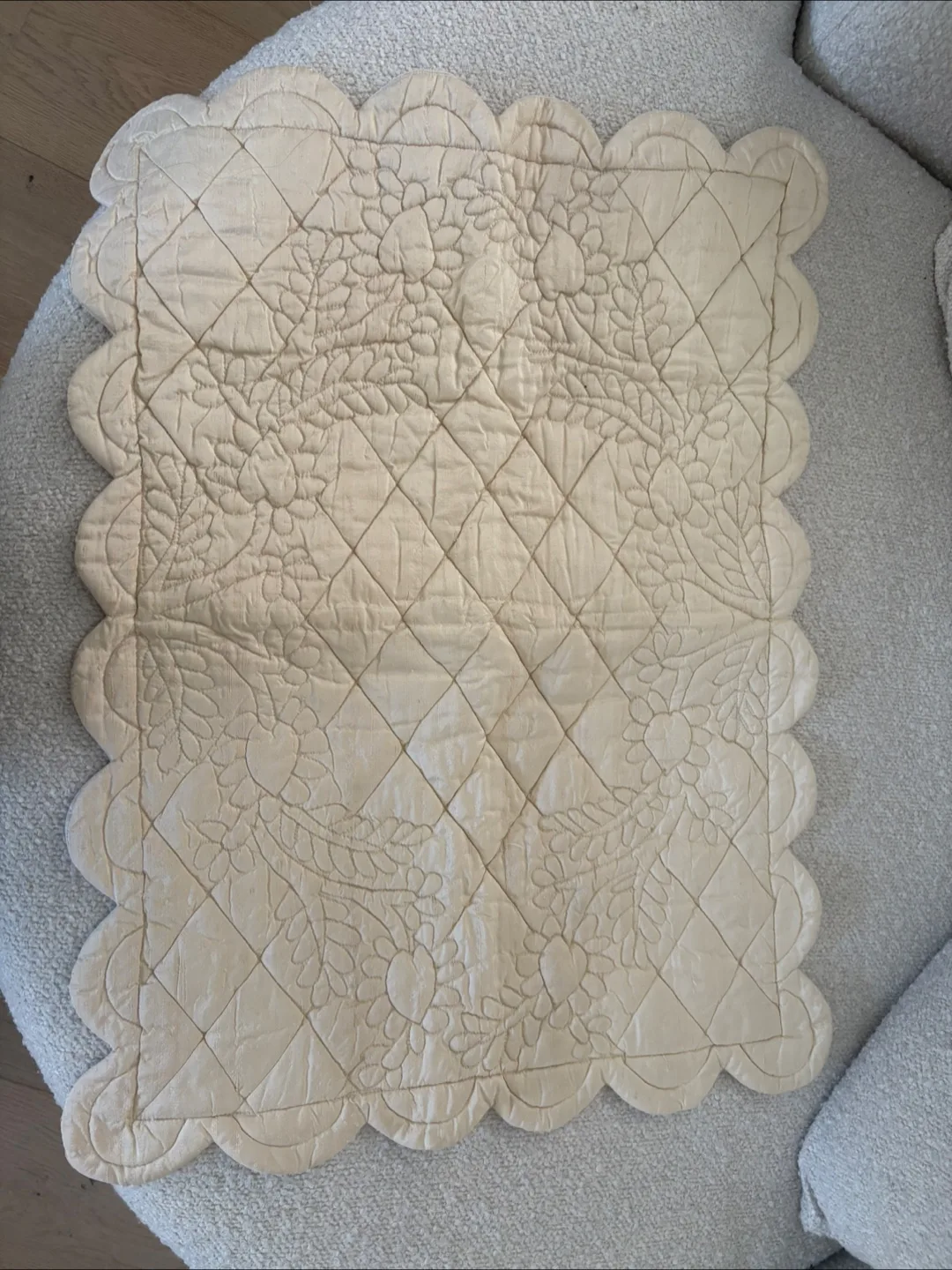 Bombay Company King Size Coverlet & 2 Standard Shams (cream) thumbnail
