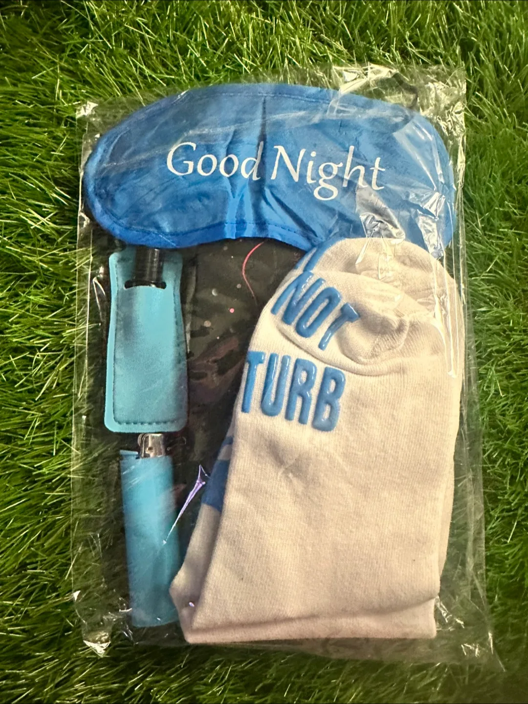 Do Not Disturb I'm Gaming Gift Set thumbnail