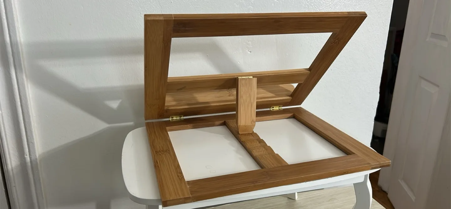 Adjustable Bamboo Book Stand thumbnail