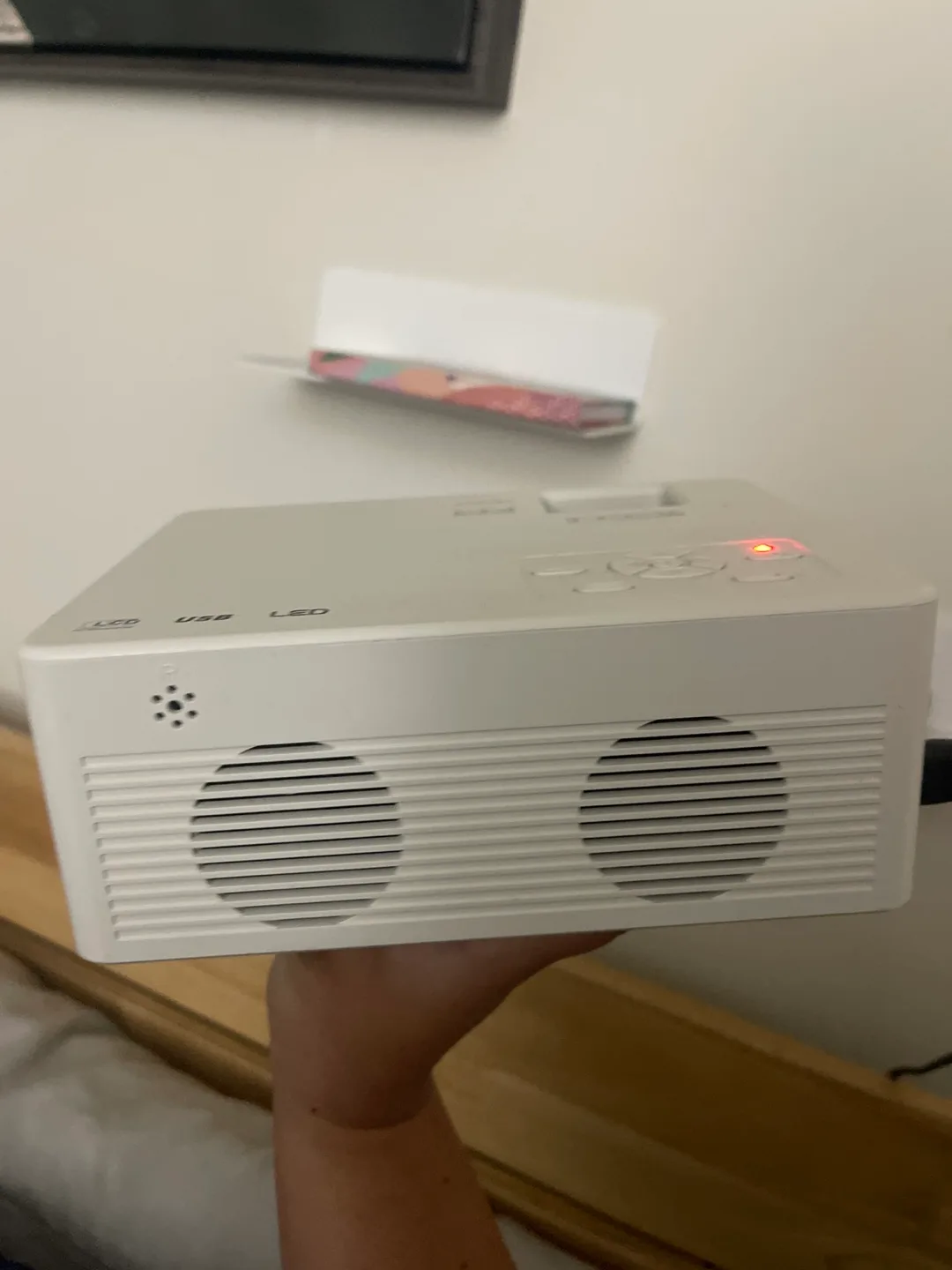 White Projector image indicator(3)