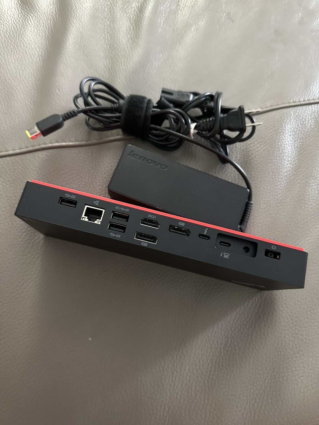 Lenovo ThinkPad Docking Station with Charger