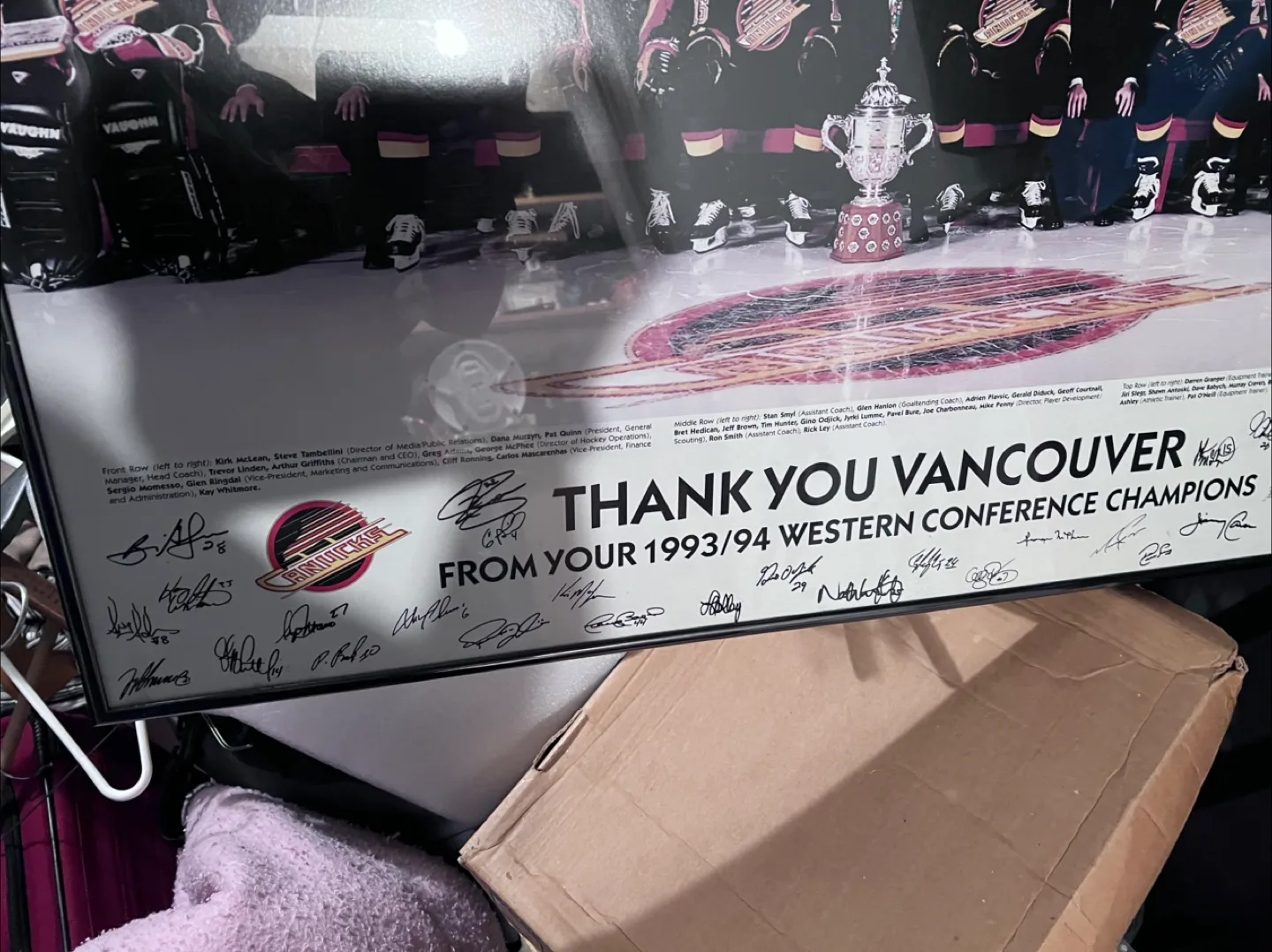 Vancouver Canucks 1994 Team Photo image indicator(2)