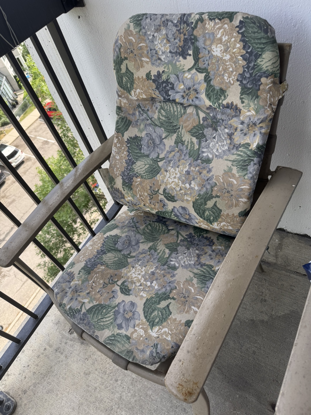 Patio Set - Table & Chairs - photo 4