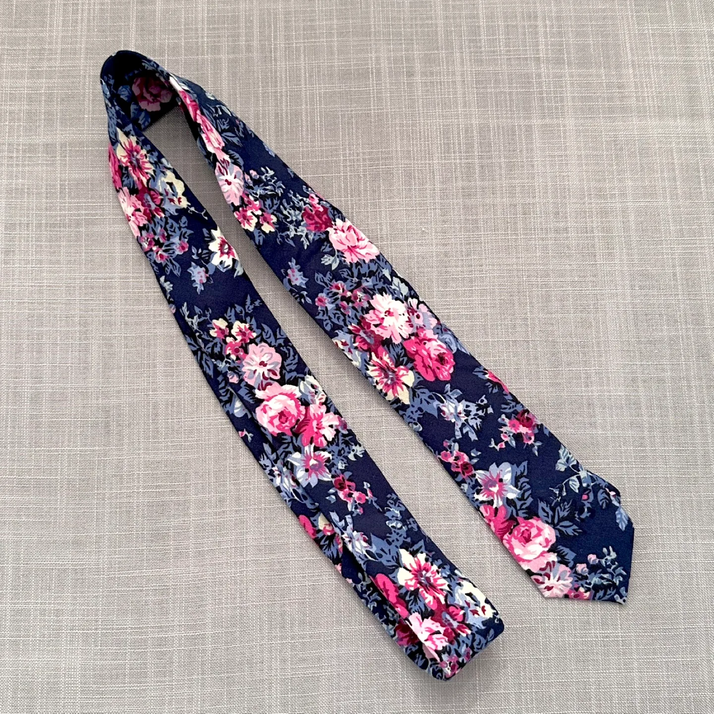 Men’s Penguin brand summer skinny floral tie thumbnail