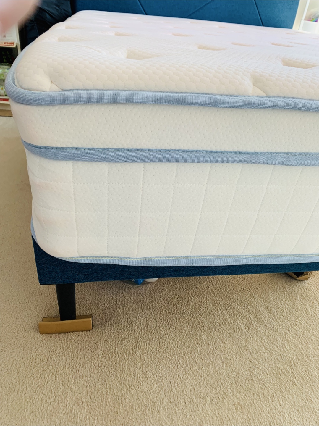 Queen Size Mattress - photo 4