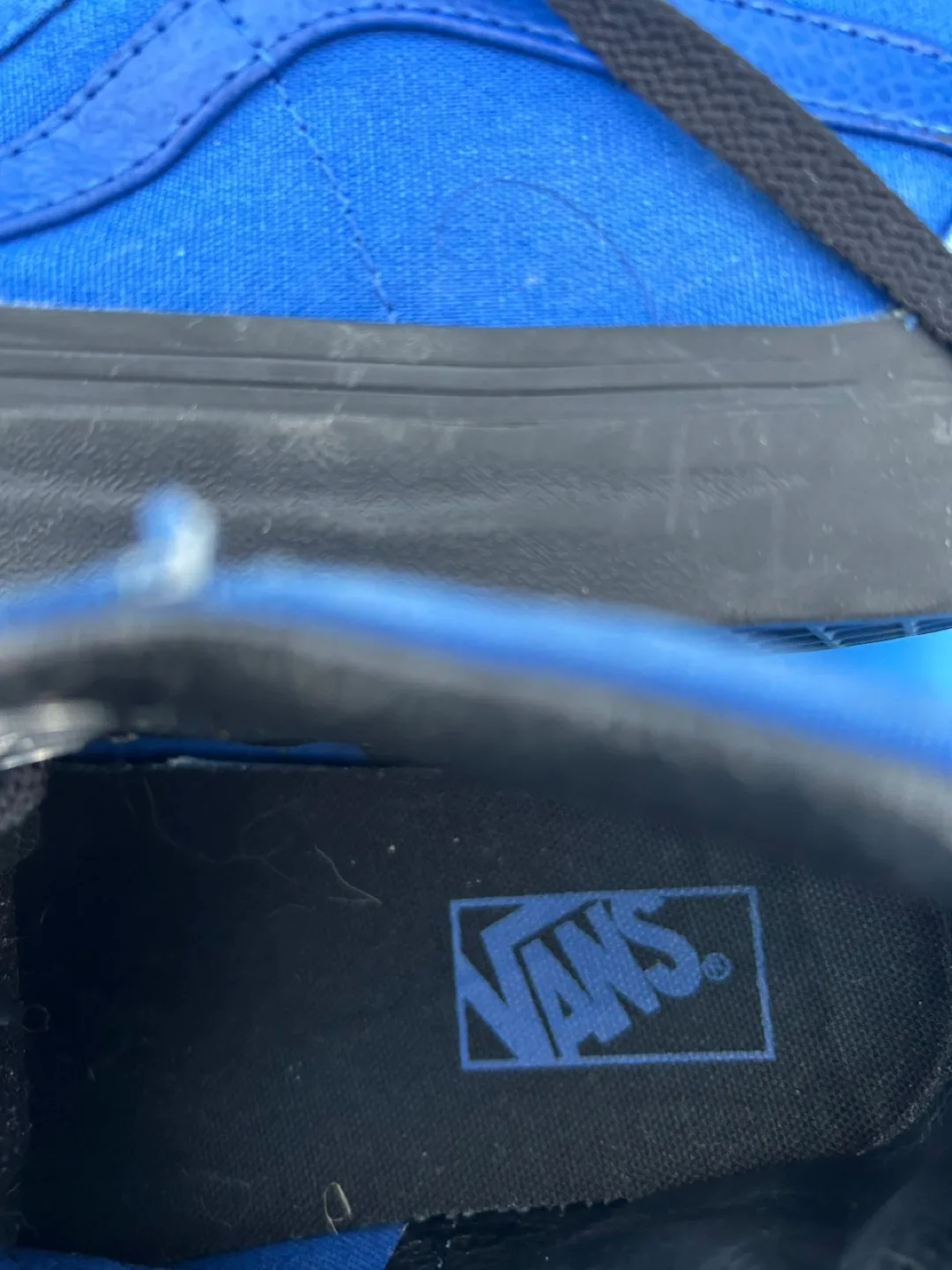 Pair of Vans ankle high boots image indicator(2)