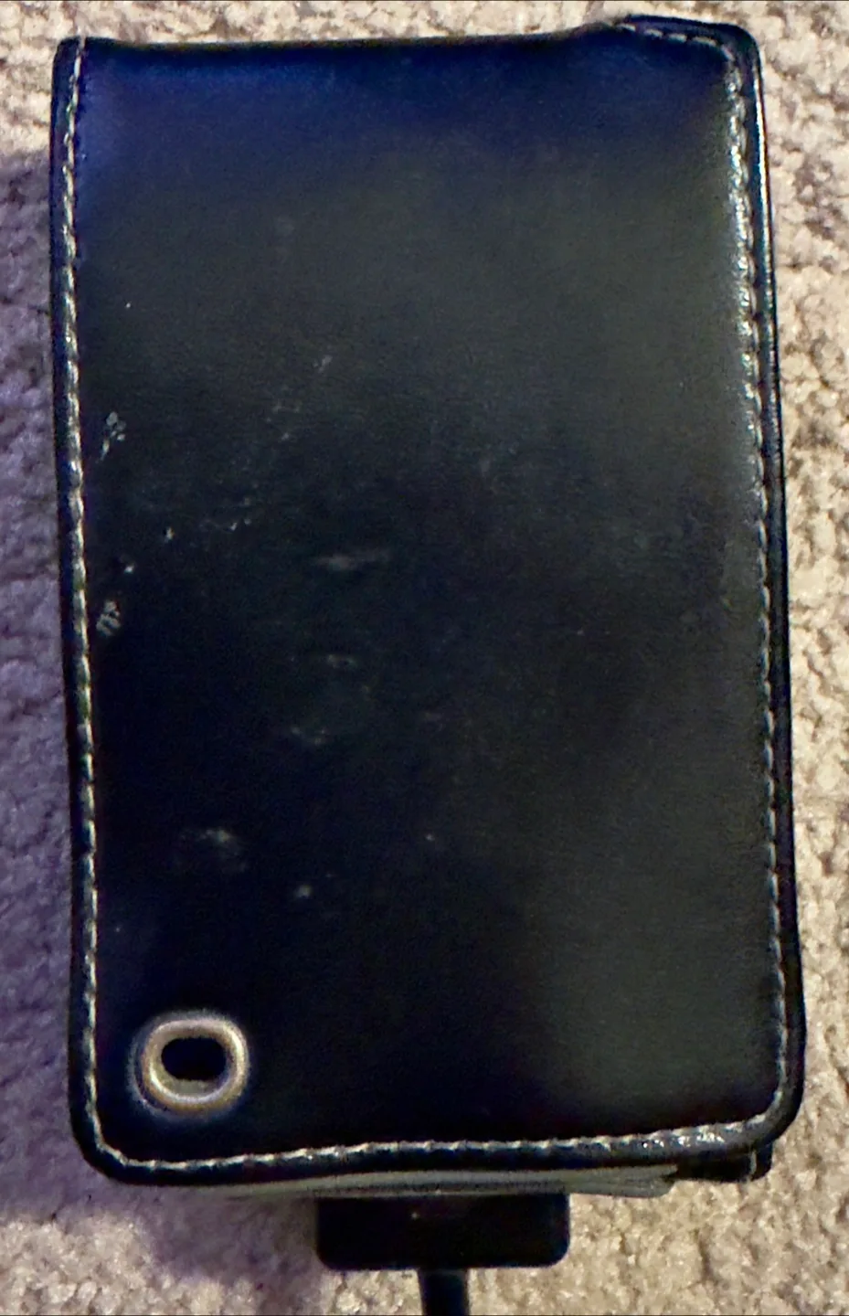 iPod Classic 60 GB with NeuElements Case image indicator(4)