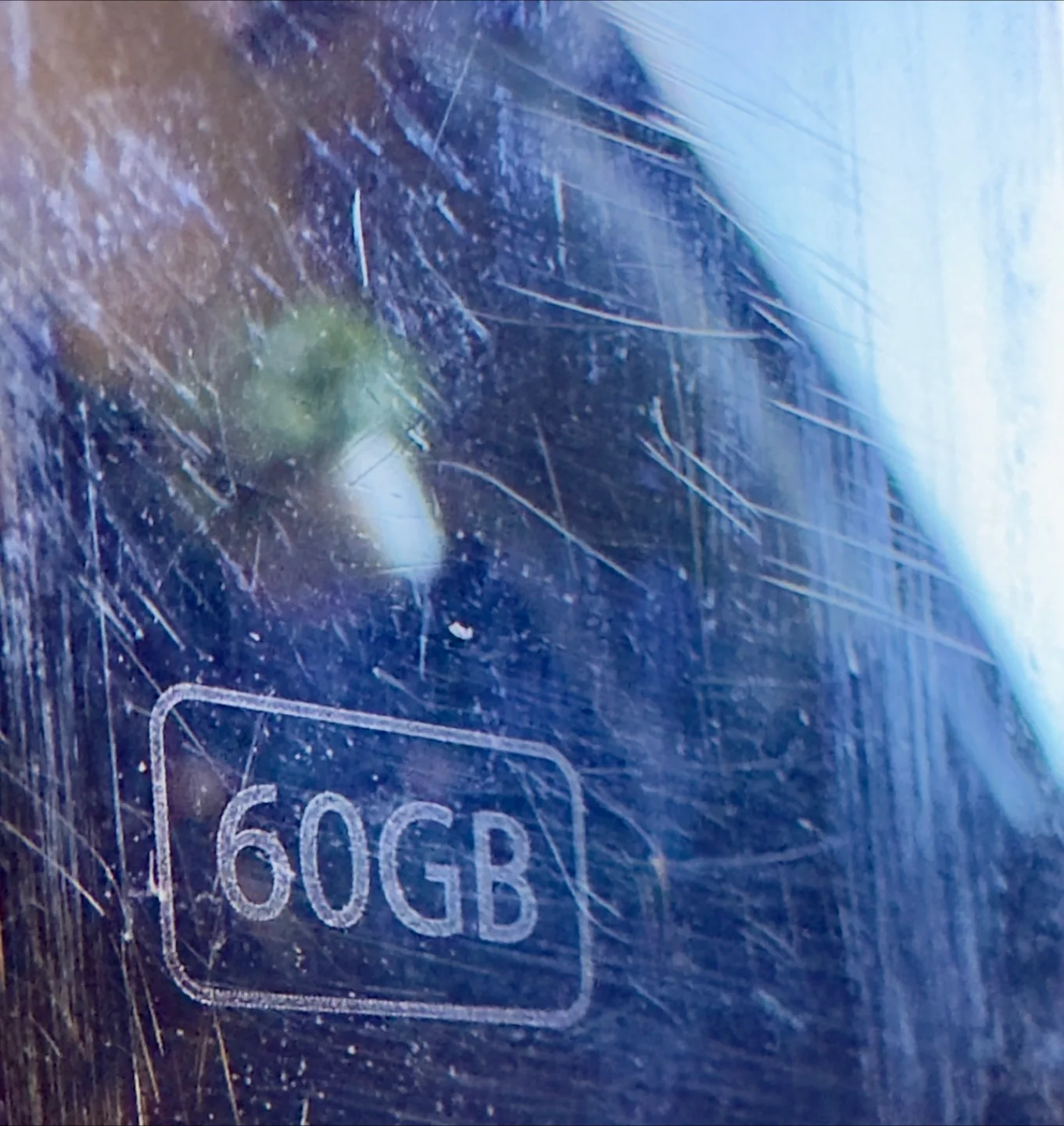 iPod Classic 60 GB with NeuElements Case image indicator(6)