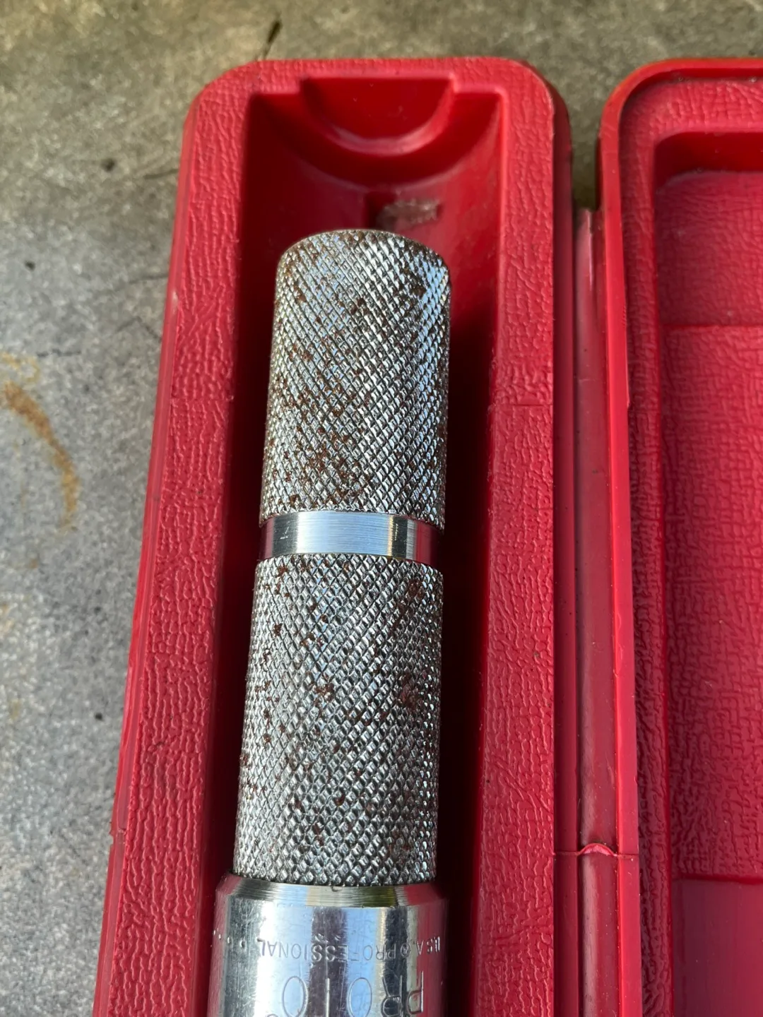 PROTO Torque Wrench with Case image indicator(5)