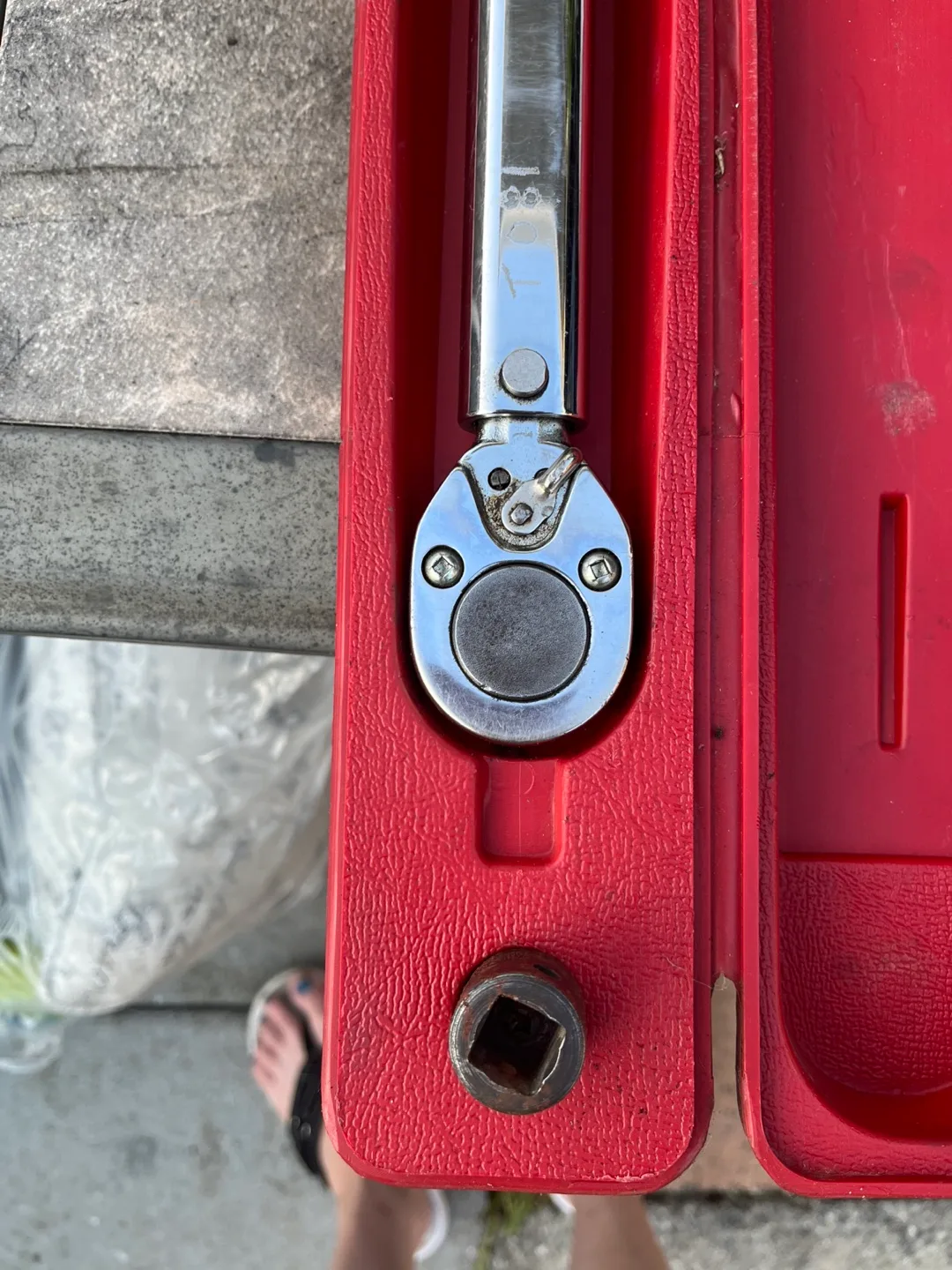 PROTO Torque Wrench with Case image indicator(2)