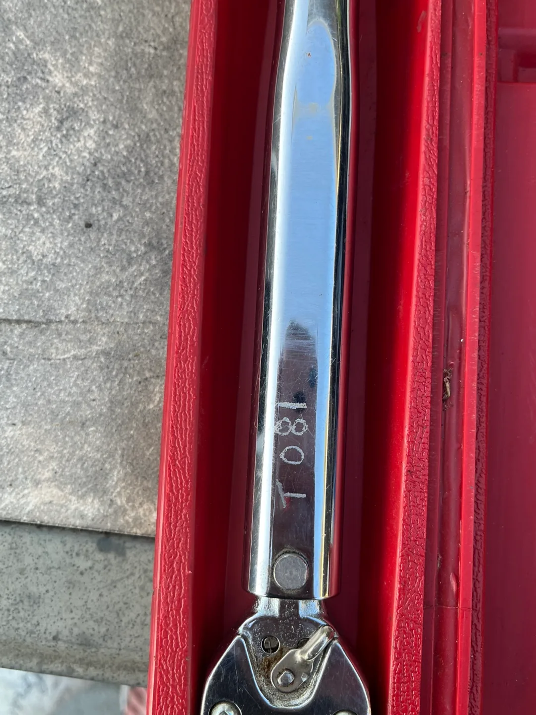 PROTO Torque Wrench with Case image indicator(3)