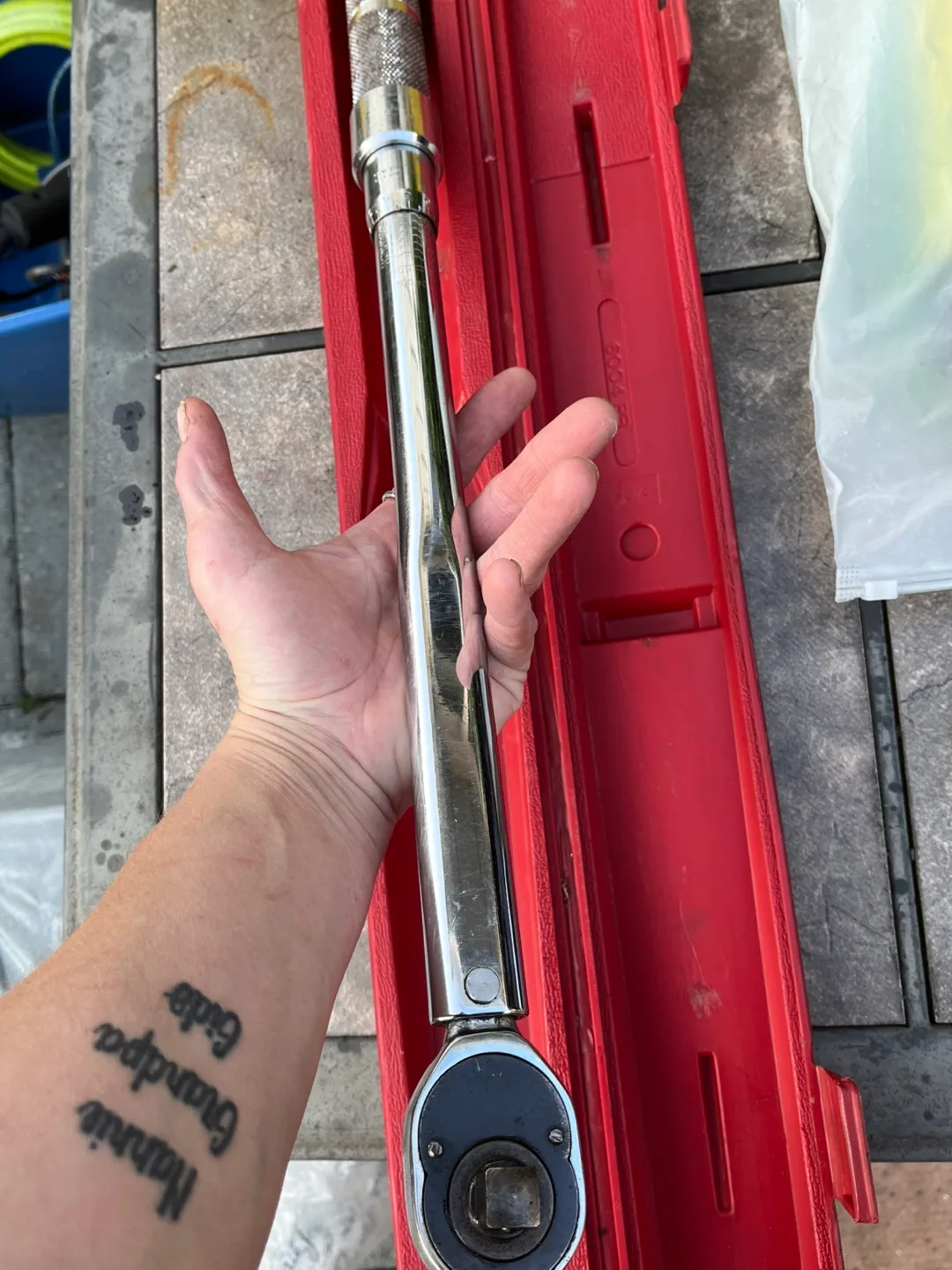 PROTO Torque Wrench with Case image indicator(7)