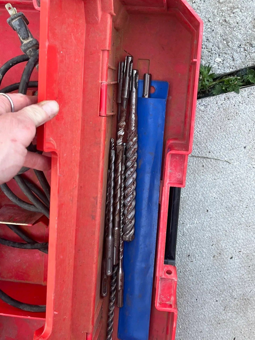 Hilti TE 2 Rotary Hammer Drill with Bits image indicator(6)