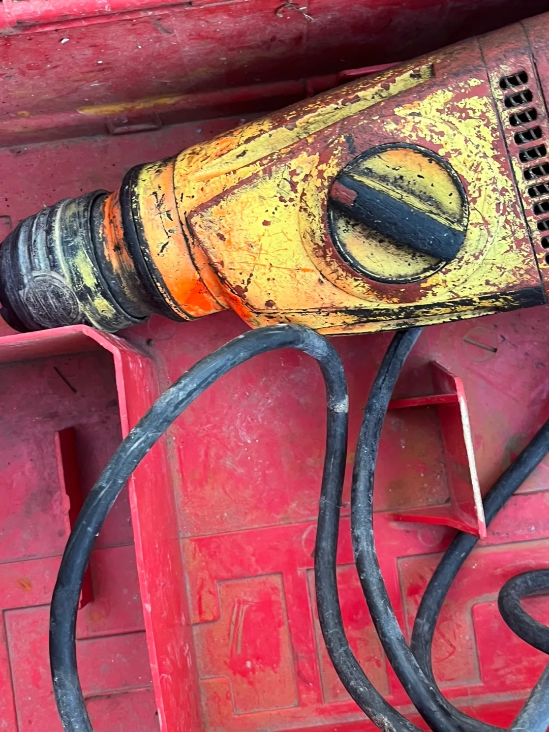 Hilti TE 2 Rotary Hammer Drill with Bits image indicator(3)