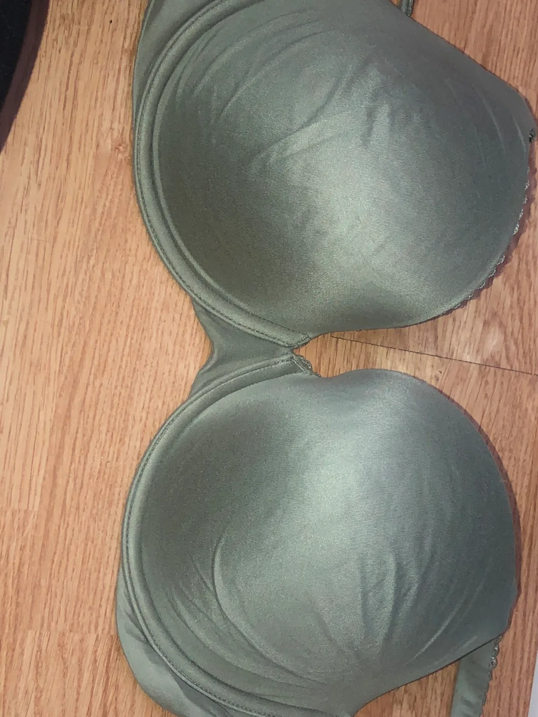 Victoria Secret Green Bra thumbnail