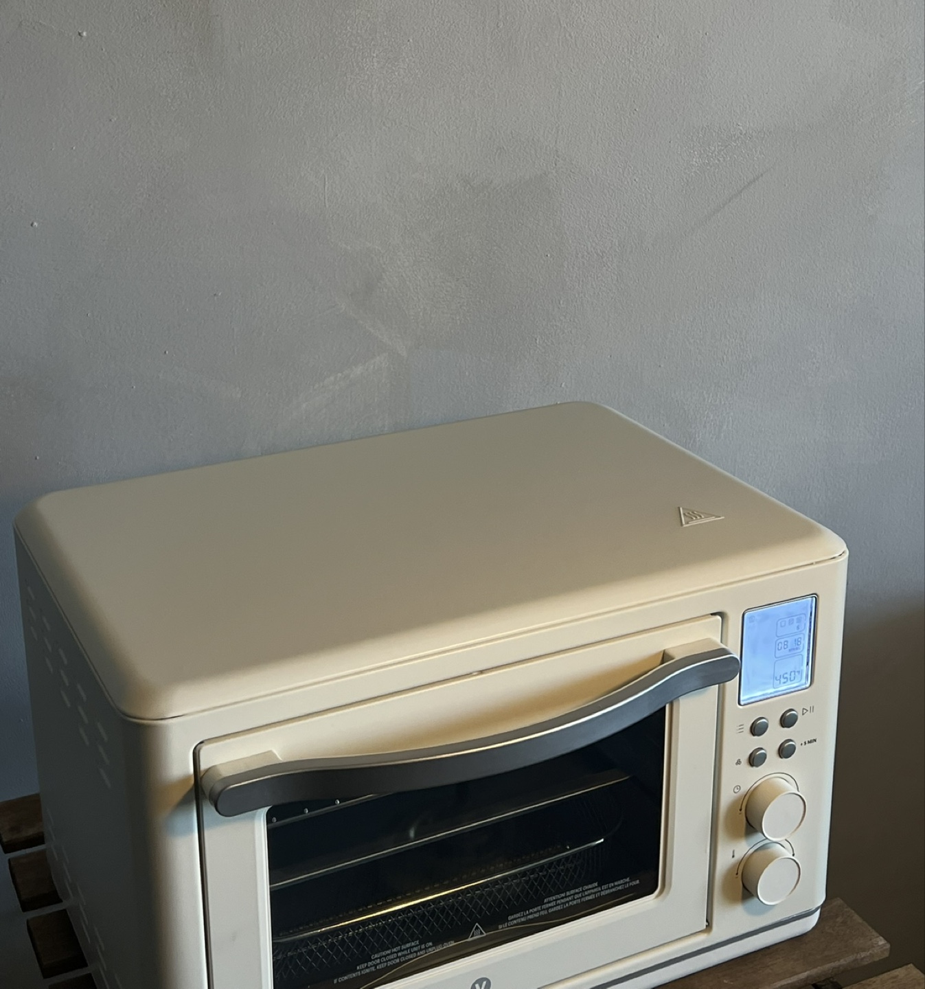 Sleek Modern Air Fryer Toaster Oven