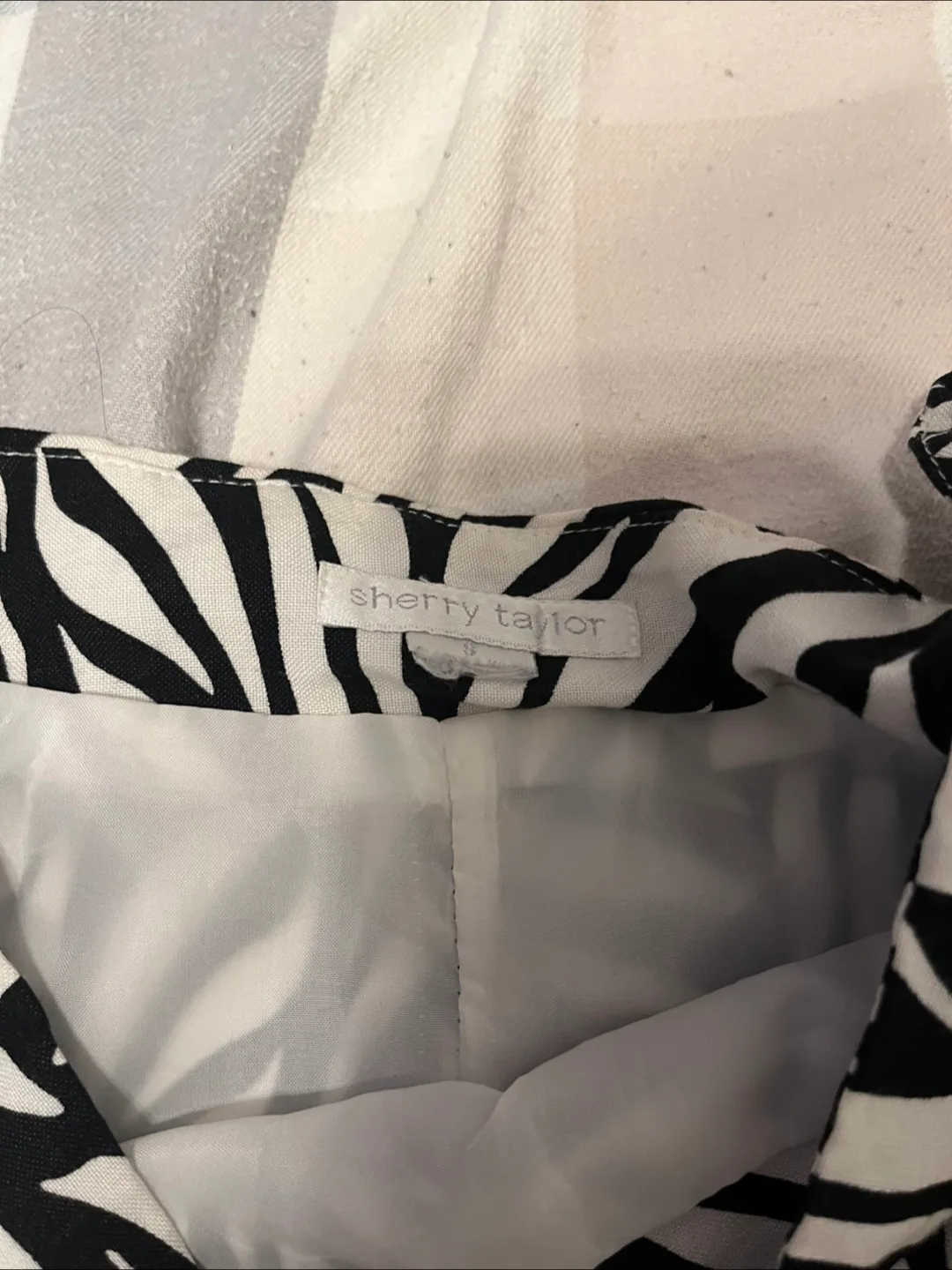 Sherry Taylor Zebra Print Skirt - Size 8 image indicator(2)