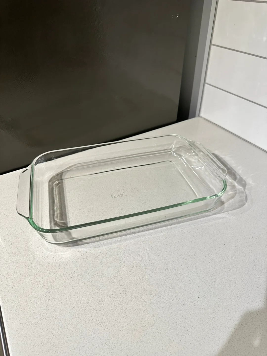 Pyrex Clear Glass Baking Dish thumbnail