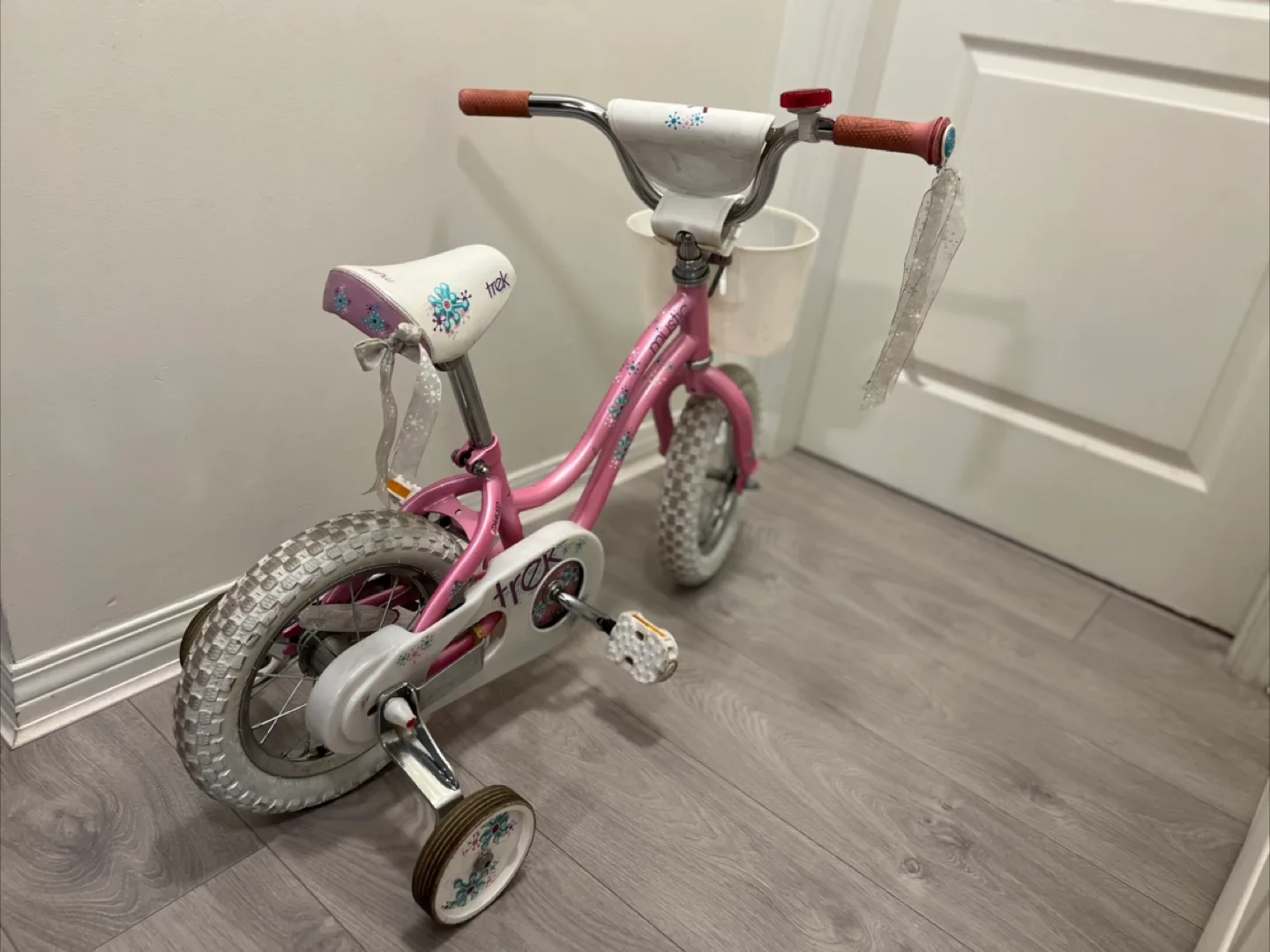 Trek Mystic 12" Kids Bike - Pink image indicator(3)