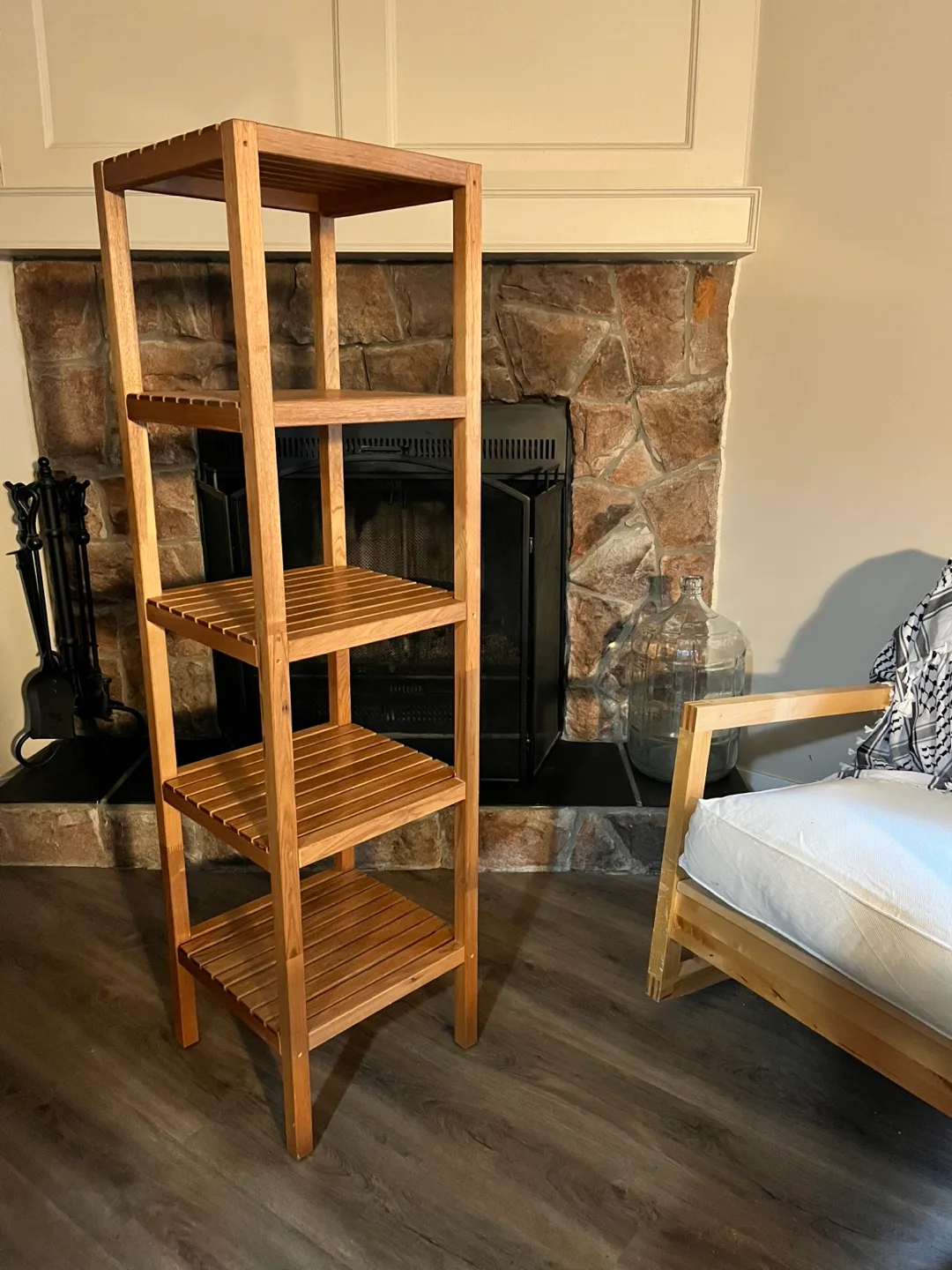 Wooden Shelf Unit thumbnail