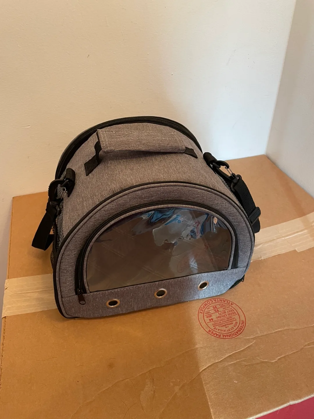 Small Pet Carrier (Rabbit, Guinea Pig, Rats) thumbnail