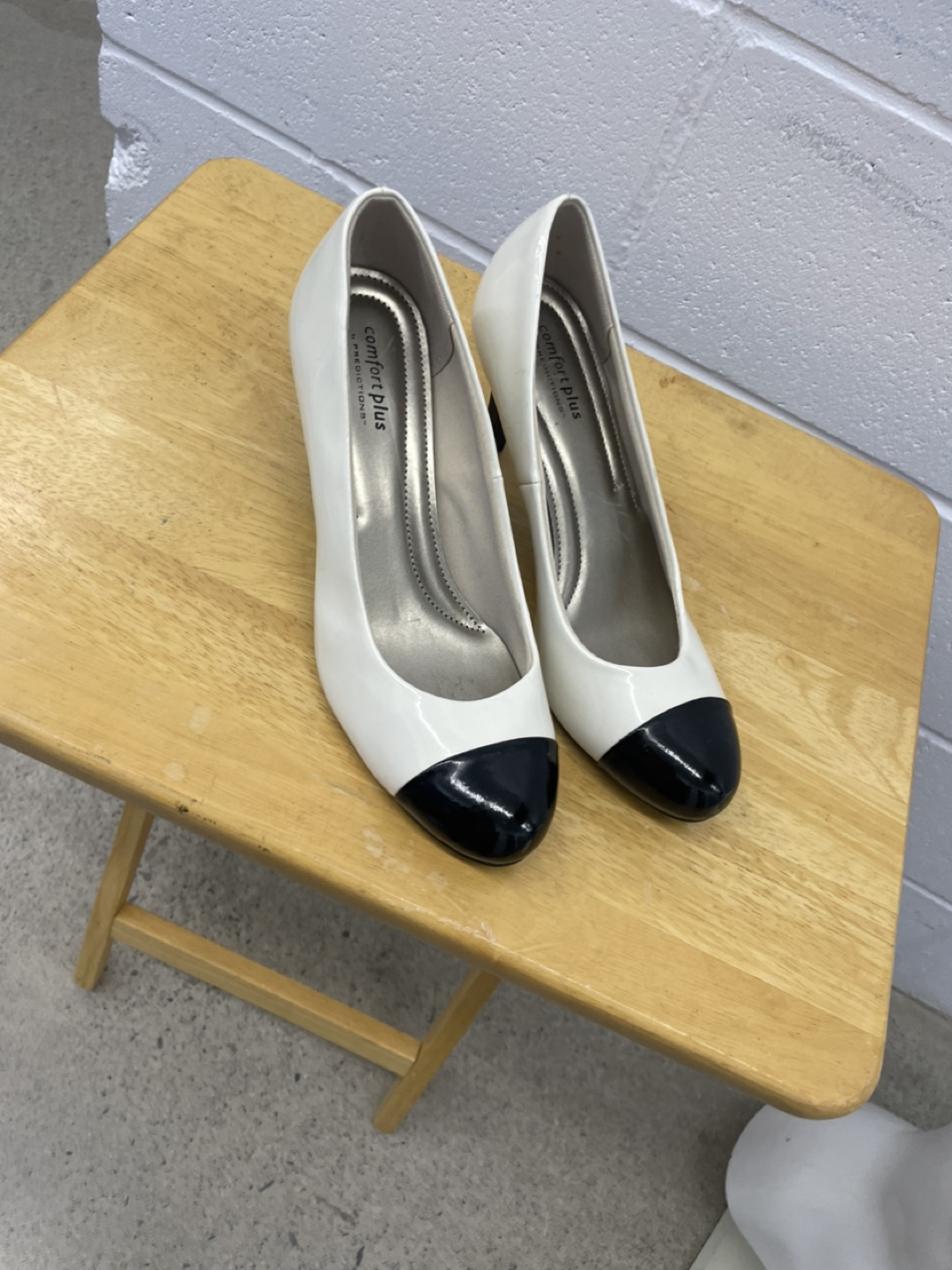 Comfort Plus White & Black Heels - photo 4